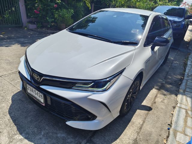 Toyota Corolla 2022 Altis 1.8 Sport Sedan ไฮบริด ไม่ติดแก๊ส เกียร์อัตโนมัติ ขาว รูปที่ 3