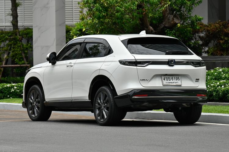 Honda HR-V 2023 1.5 e:HEV RS Utility-car ไฮบริด ไม่ติดแก๊ส เกียร์อัตโนมัติ ขาว รูปที่ 3