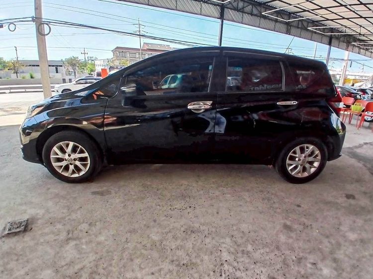 Nissan Note 2017 1.2 V Sedan เบนซิน ไม่ติดแก๊ส เกียร์อัตโนมัติ ดำ รูปที่ 4