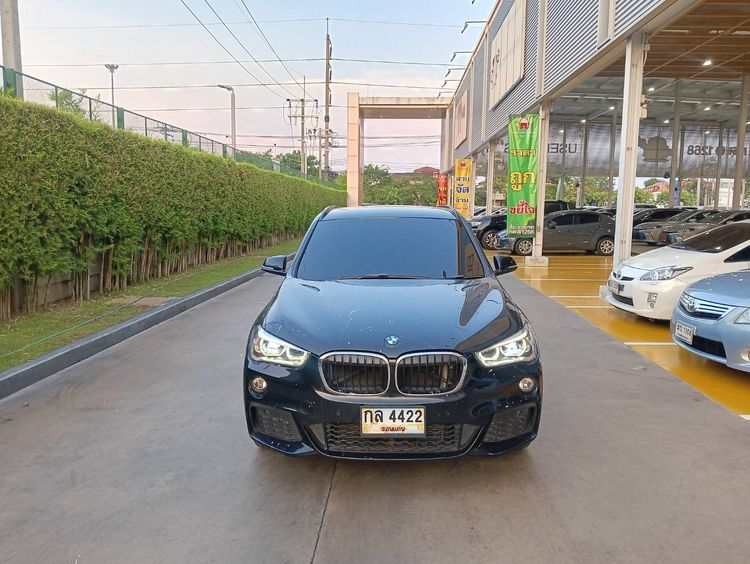 BMW X1 2019 2.0 sDrive20d M Sport Sedan ดีเซล ไม่ติดแก๊ส เกียร์อัตโนมัติ ดำ รูปที่ 2