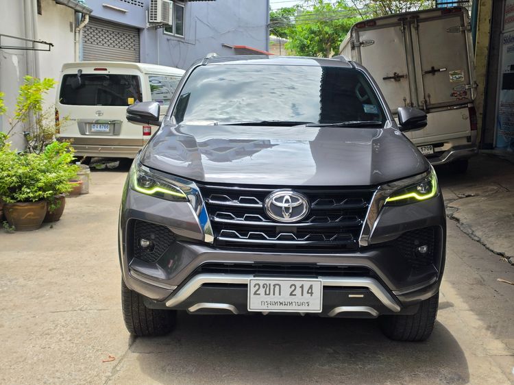 Toyota Fortuner 2021 2.4 G Utility-car ดีเซล ไม่ติดแก๊ส เกียร์อัตโนมัติ เทา รูปที่ 2