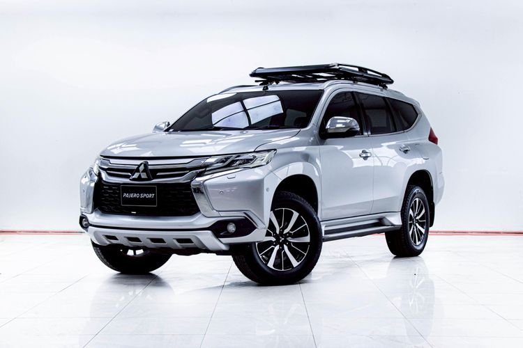 Mitsubishi Pajero Sport 2017 2.4 GT Premium 2WD Utility-car ดีเซล ไม่ติดแก๊ส เกียร์อัตโนมัติ เทา
