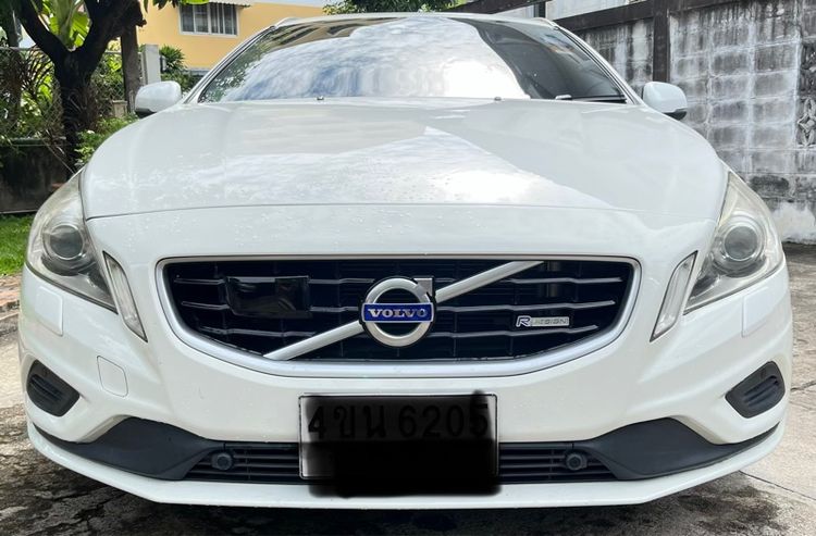 รถ Volvo V60 1.6 Drive สี ขาว