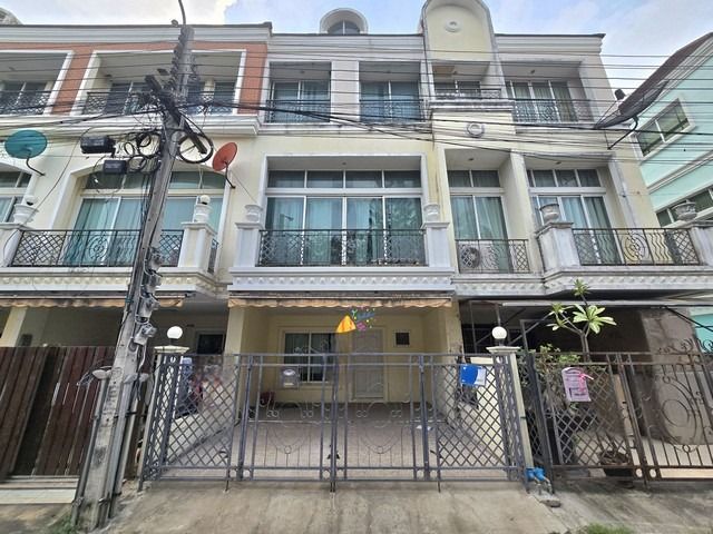 ให้เช่า ทาวน์โฮม นีโอคลาสสิค 3.5ชั้น เล่นระดับ 27 ตรว. ถนน รามอินทรา65 ,ตลาดนัดเลียบด่วน รามอินทรา รูปที่ 2