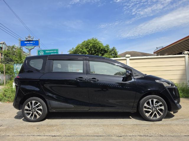Toyota Sienta 2020 1.5 V Utility-car เบนซิน ไม่ติดแก๊ส เกียร์อัตโนมัติ ดำ รูปที่ 4