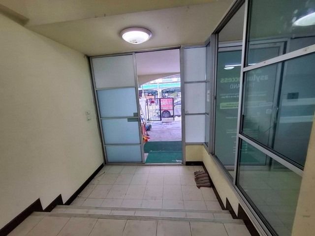 ให้เช่าโฮมออฟฟิศ4 ชั้น 23ตรว. ใกล้แยกรัชดา ลาดพร้าว ใกล้MRTสถานีลาดพร้าว300เมตร รูปที่ 3