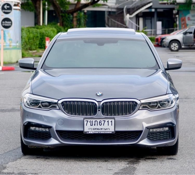 BMW Series 5 2018 530e Sedan ปลั๊กอินไฮบริด (PHEV) ไม่ติดแก๊ส เกียร์อัตโนมัติ เทา รูปที่ 2