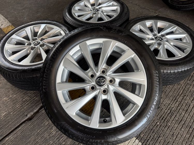 17" Toyota New Camry ขอบ 17 นิ้ว Top 🔥