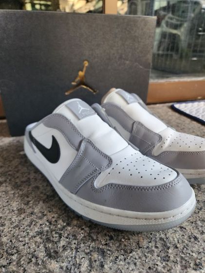 รองเท้าผ้าใบเปิดส้น air jordan รูปที่ 2