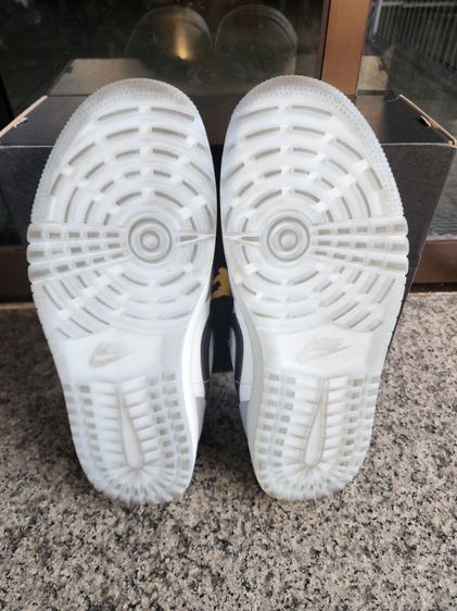 รองเท้าผ้าใบเปิดส้น air jordan รูปที่ 5