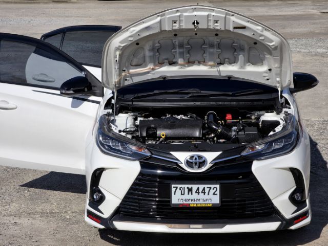 Toyota Yaris ATIV 2021 1.2 Sport Premium Sedan เบนซิน ไม่ติดแก๊ส เกียร์อัตโนมัติ ขาว รูปที่ 3