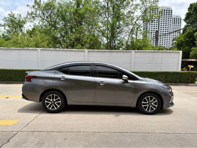 Nissan Almera 2022 1.2 VL Sportech Sedan เบนซิน ไม่ติดแก๊ส เกียร์อัตโนมัติ เทา รูปที่ 3