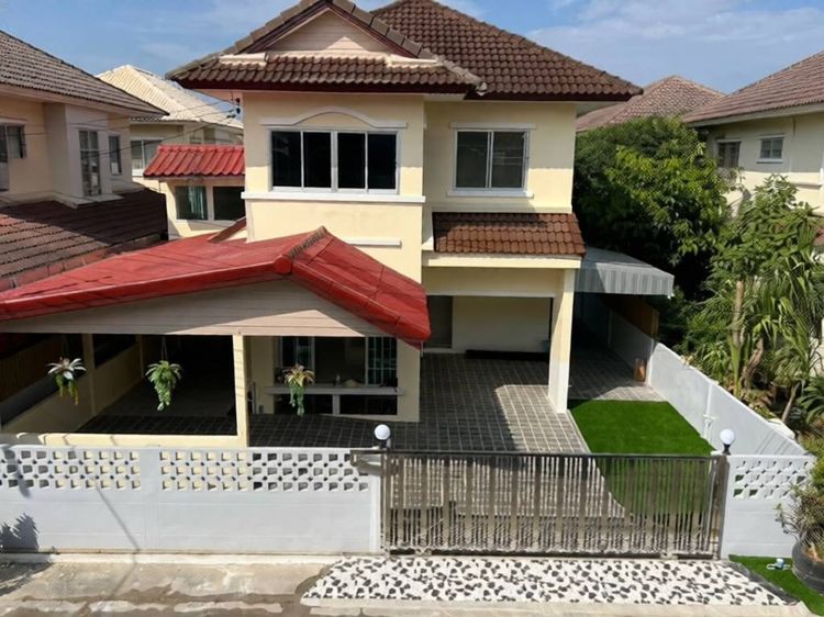 อื่นๆ มีบางส่วน 2018  บ้านรีโนเวทใหม่ทั้งหลัง  5 นอนคุ้มค่า  ถูกกว่า.ถูกกว่า 