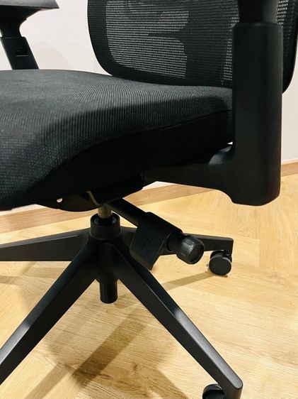 Haworth Lively Task Office Chair รูปที่ 12