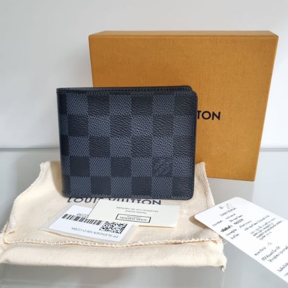 lv slender walet dc18