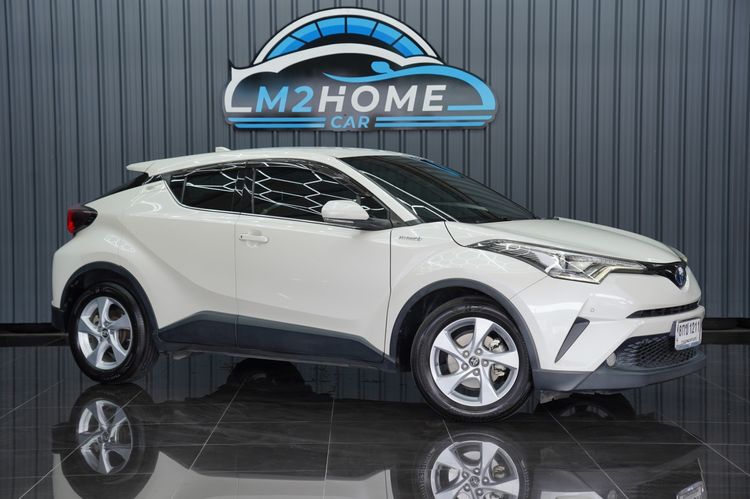 Toyota C-HR 2018 1.8 Hybrid Hi Utility-car ไฮบริด เกียร์อัตโนมัติ ขาว รูปที่ 3