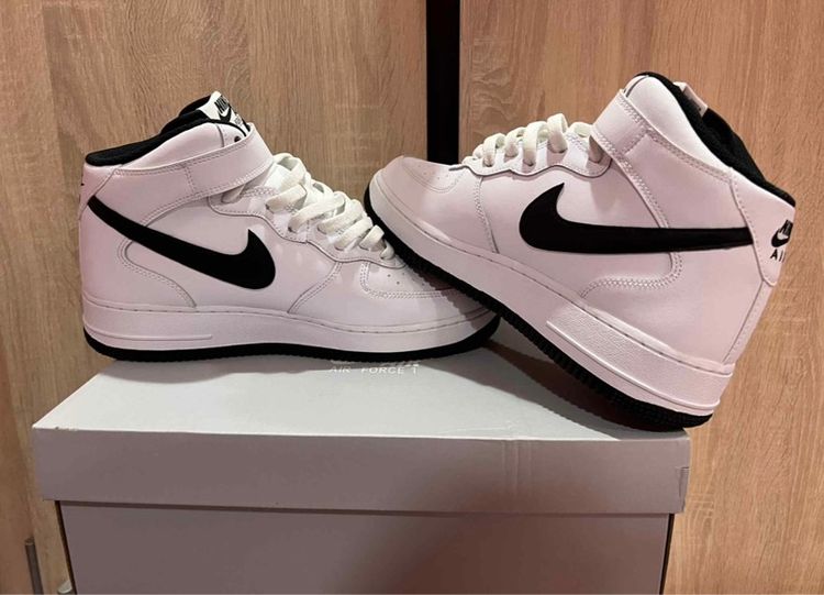 Nike Air Force 1 MID 07