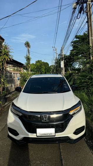 รถ Honda HR-V 1.8 RS สี ขาว