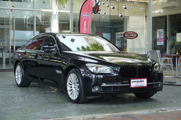 รถ BMW Series 7 740Li สี ดำ