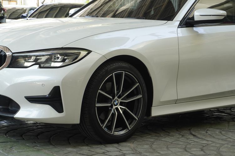 BMW Series 3 2019 320d Sedan เบนซิน ไม่ติดแก๊ส เกียร์อัตโนมัติ ขาว รูปที่ 4