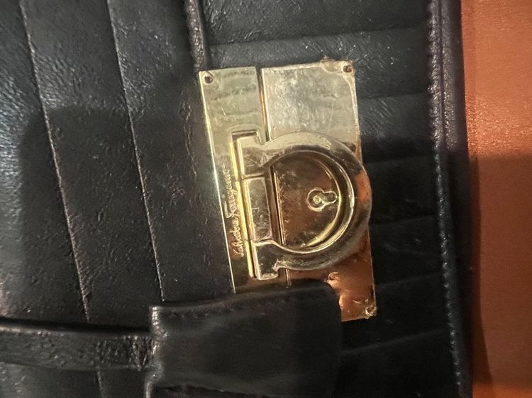 กระเป๋าสะพาย Ferragamo  รูปที่ 5