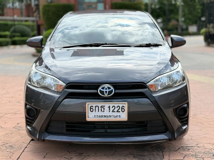 Toyota Yaris 2017 1.2 J Eco Sedan เบนซิน เกียร์อัตโนมัติ เทา รูปที่ 2