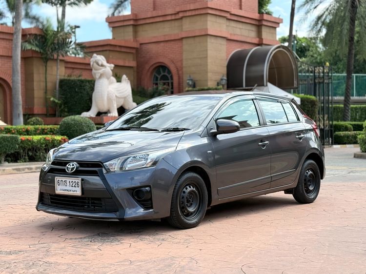 รถ Toyota Yaris 1.2 J Eco สี เทา
