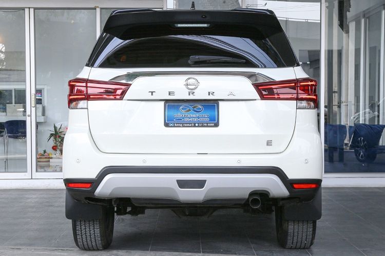 Nissan Terra 2025 2.3 E Utility-car ดีเซล เกียร์อัตโนมัติ ขาว รูปที่ 4