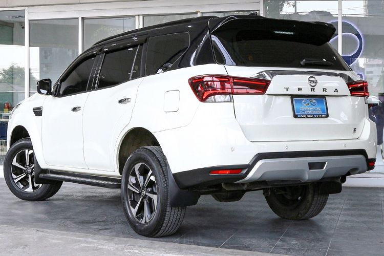 Nissan Terra 2025 2.3 E Utility-car ดีเซล เกียร์อัตโนมัติ ขาว รูปที่ 3