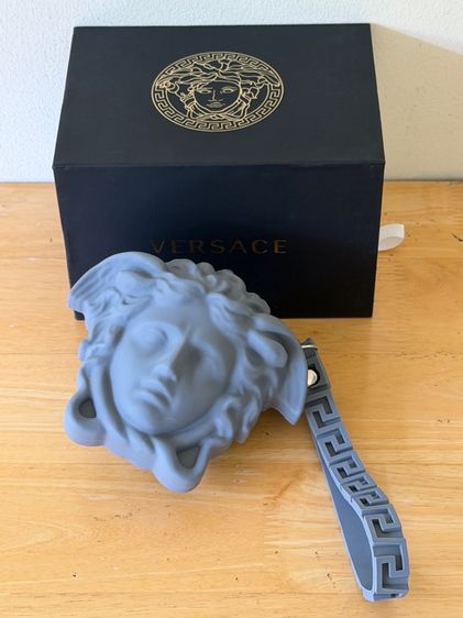 VERSACE VE8J00124 Iconic New Medusa Pop grey silicone Women's Watch NEW รูปที่ 4
