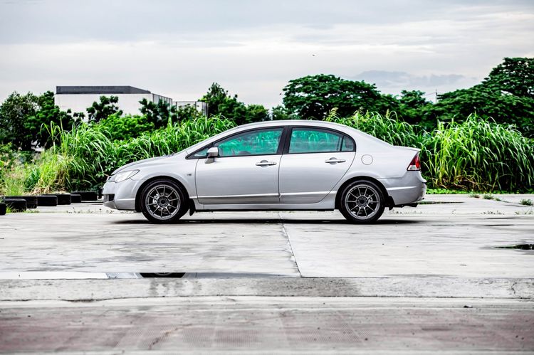 Honda Civic 2007 1.8 S i-VTEC Sedan เบนซิน เกียร์อัตโนมัติ เทา รูปที่ 3
