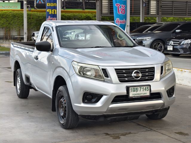 รถ Nissan Navara 2.5 SL สี เทา
