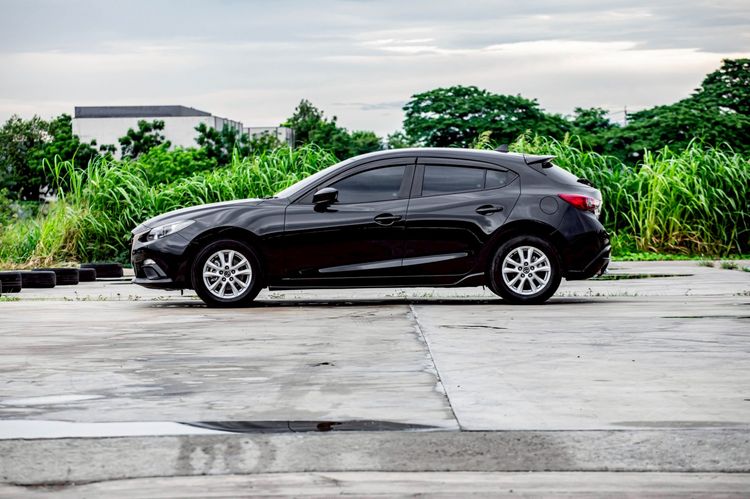 Mazda Mazda3 2015 2.0 S Sedan เบนซิน เกียร์อัตโนมัติ ดำ รูปที่ 4