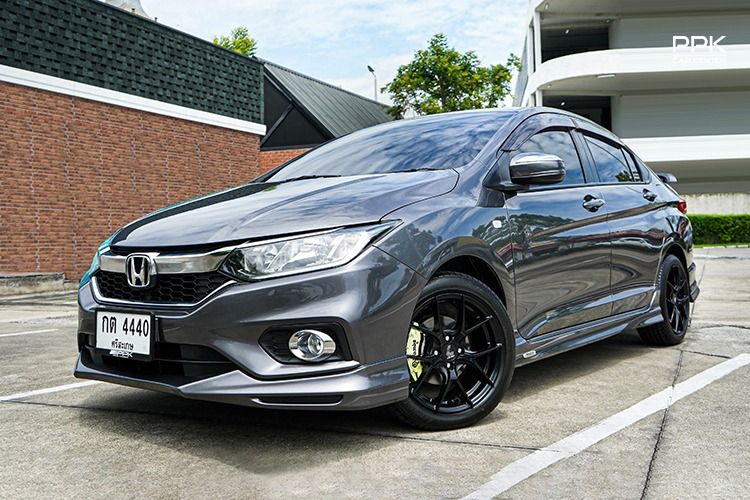 รถ Honda City 1.5 V สี เทา
