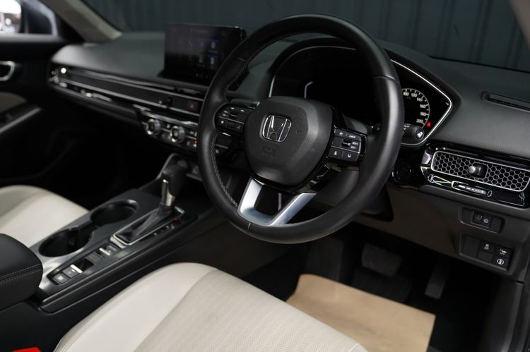 Honda Civic 2023 2.0 eHEV EL+ Sedan ไฮบริด เกียร์อัตโนมัติ ดำ รูปที่ 3