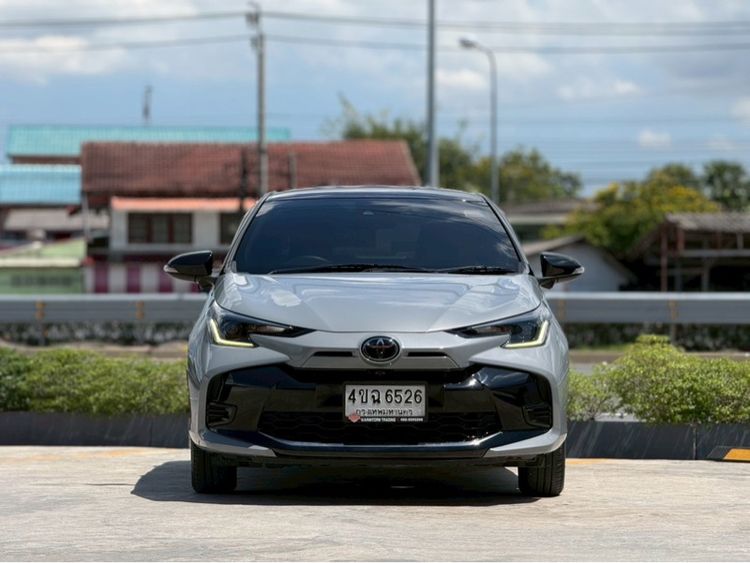 Toyota Yaris 2023 1.2 Premium S Sedan เบนซิน ไม่ติดแก๊ส เกียร์อัตโนมัติ เทา รูปที่ 2
