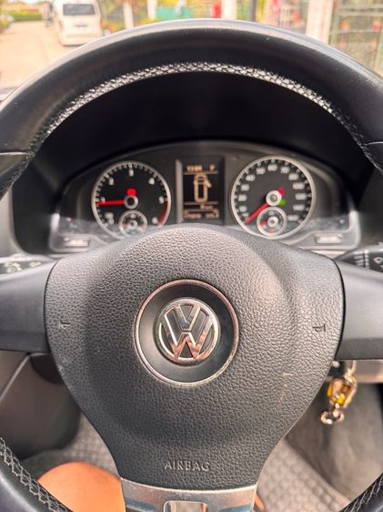 รถ Volkswagen Caravelle 2.0 TDi สี ขาว
