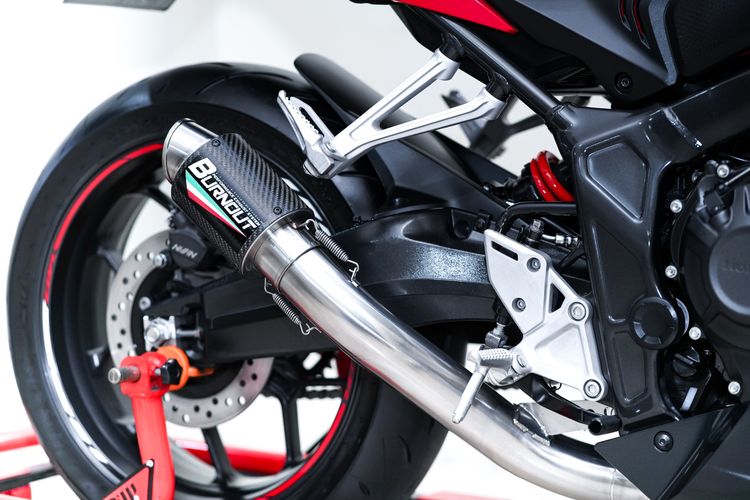 HONDA CBR 650R สีแดง ปี2023 วิ่งน้อย 3,200km ไมล์แท้ มือเดียว ท่อ BURNOUT รถสวยมากไม่มีชนไม่มีล้ม รูปที่ 2