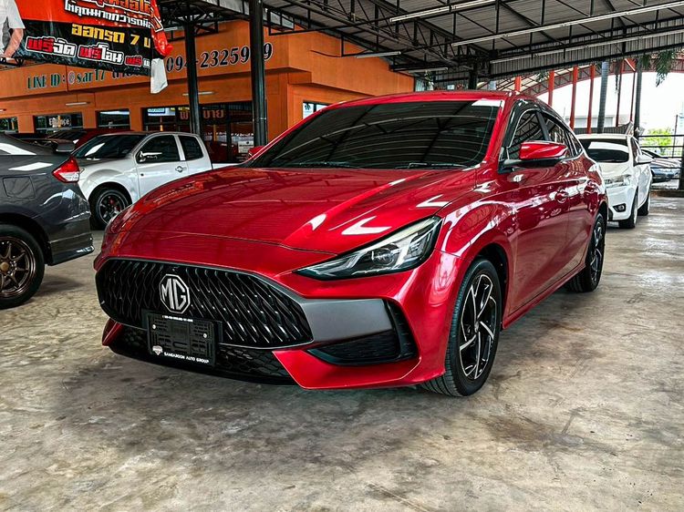 รถ MG MG5 1.5 X สี แดง