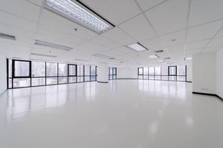 Office space for leasing  Silom - Sathorn area