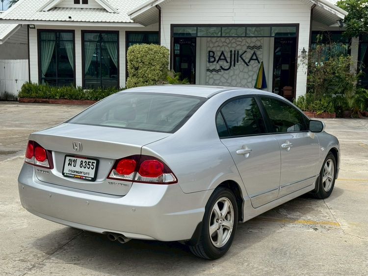 Honda Civic 2011 1.8 E i-VTEC Sedan เบนซิน ไม่ติดแก๊ส เกียร์อัตโนมัติ บรอนซ์เงิน รูปที่ 4