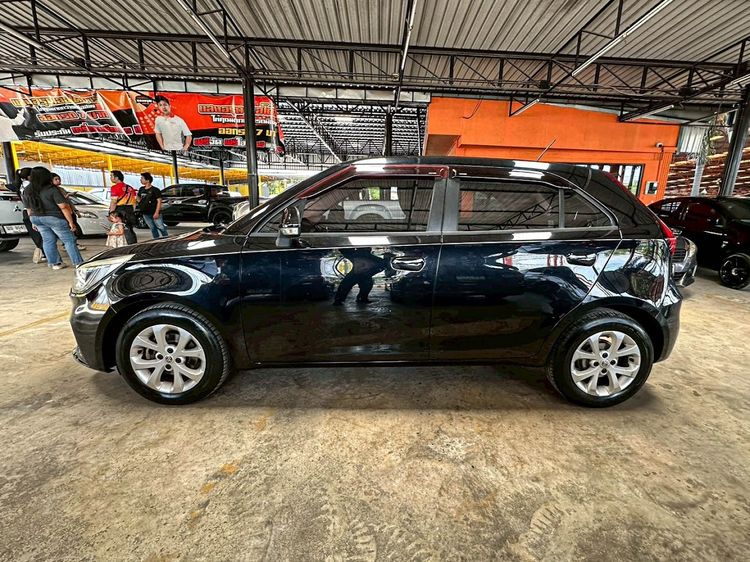 MG MG3 2019 1.5 D Utility-car เบนซิน ไม่ติดแก๊ส เกียร์อัตโนมัติ ดำ รูปที่ 4