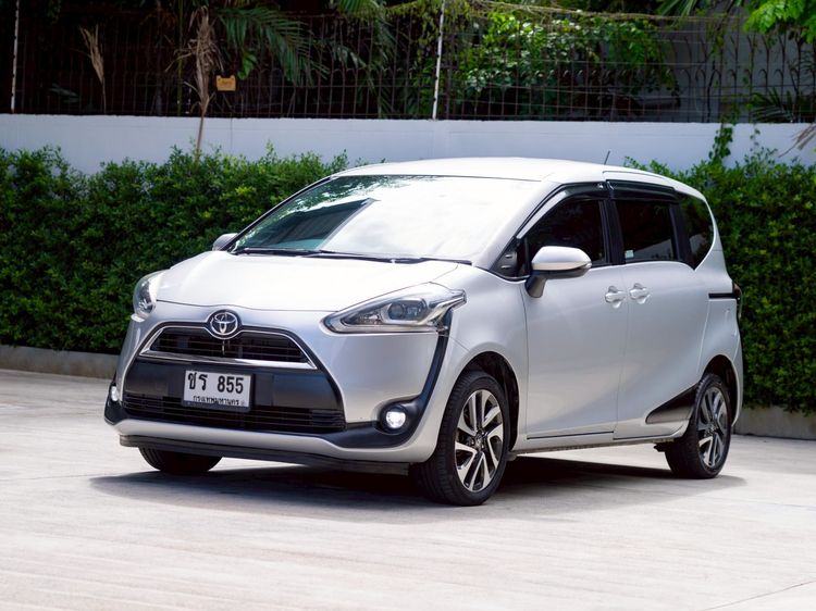 Toyota Sienta 2018 1.5 V Utility-car เบนซิน ไม่ติดแก๊ส เกียร์อัตโนมัติ ขาว รูปที่ 3