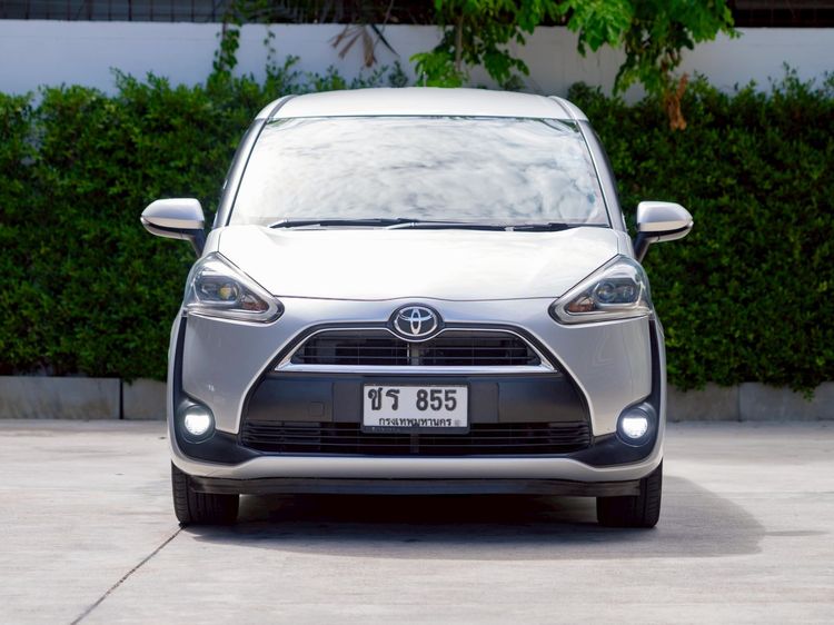 Toyota Sienta 2018 1.5 V Utility-car เบนซิน ไม่ติดแก๊ส เกียร์อัตโนมัติ ขาว รูปที่ 2