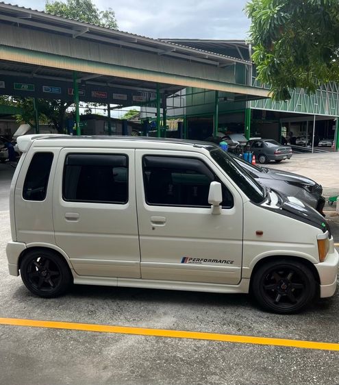 Suzuki Wagon R 2015 1.3 Solio Utility-car เบนซิน ไม่ติดแก๊ส เกียร์อัตโนมัติ ขาว รูปที่ 4