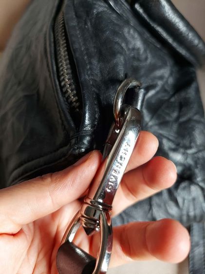 กระเป๋า สะพาย Givenchy สีดำ ของแท้ รูปที่ 13