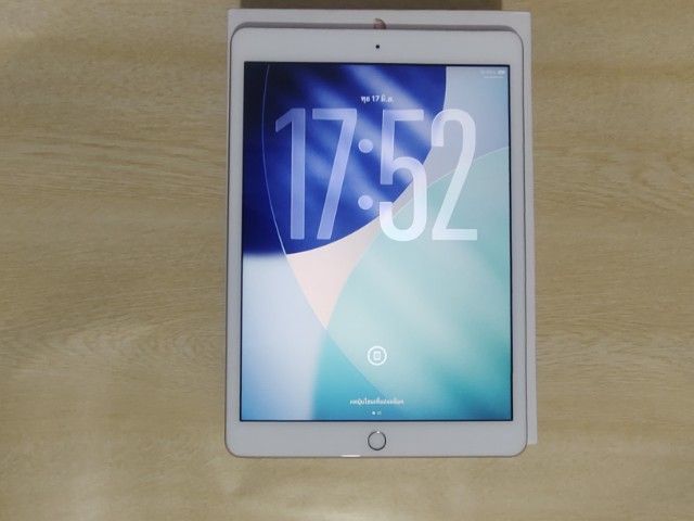 ipad jen8 wifi 32gbครบกล่อง รูปที่ 2