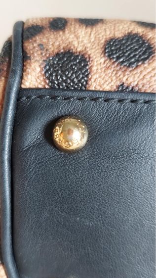 กระเป๋าถือ Dolce and Gabbana ของแท้ลายเสือ  รูปที่ 11