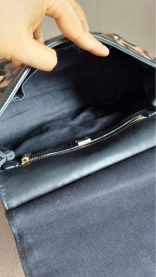 กระเป๋าถือ Dolce and Gabbana ของแท้ลายเสือ  รูปที่ 7