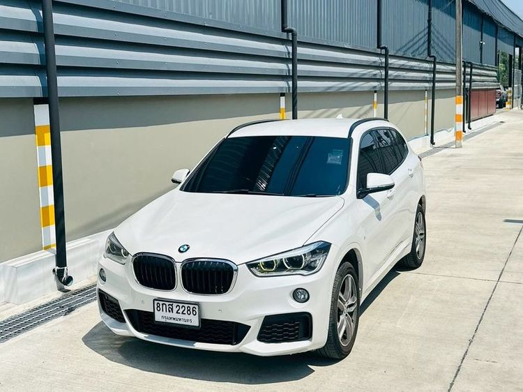 รถ BMW X1 2.0 sDrive20d M Sport สี ขาว